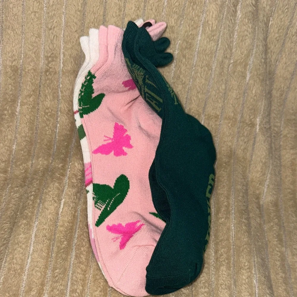 Wicked Theme Pink and Cream Floral Socks - Picture 3 of 4